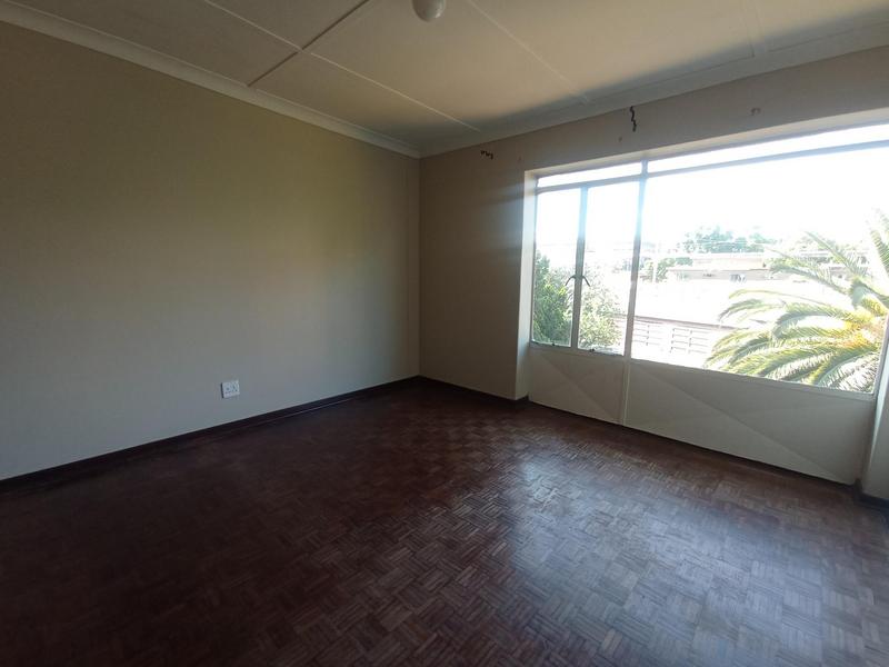 To Let 1 Bedroom Property for Rent in Florida Lake Gauteng