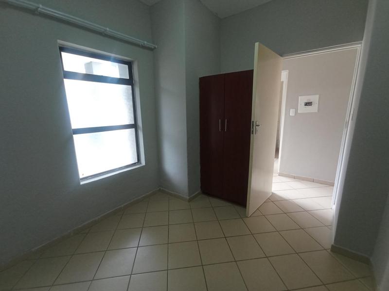 To Let 2 Bedroom Property for Rent in Groblerpark Gauteng