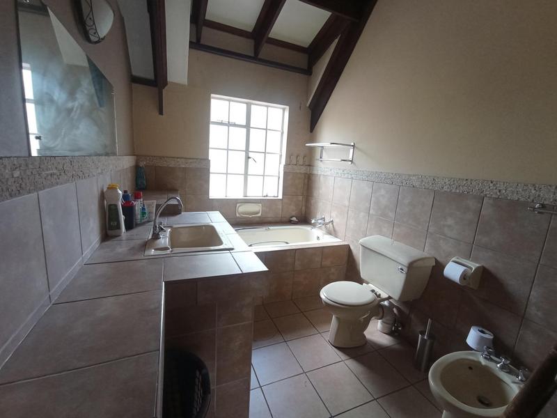 To Let 3 Bedroom Property for Rent in Kloofendal Gauteng
