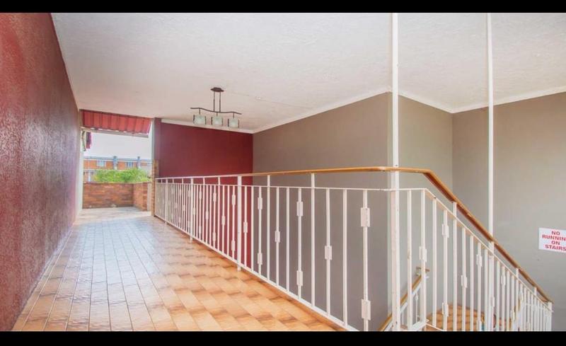 2 Bedroom Property for Sale in Florida Gauteng