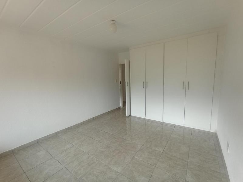 2 Bedroom Property for Sale in Florida Lake Gauteng