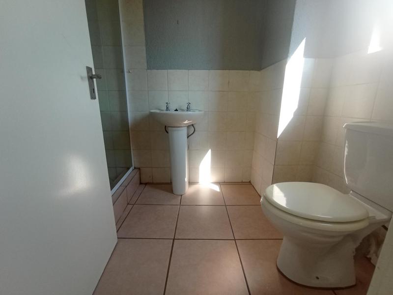 2 Bedroom Property for Sale in Willowbrook Gauteng