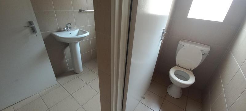 To Let commercial Property for Rent in Three Rivers Gauteng