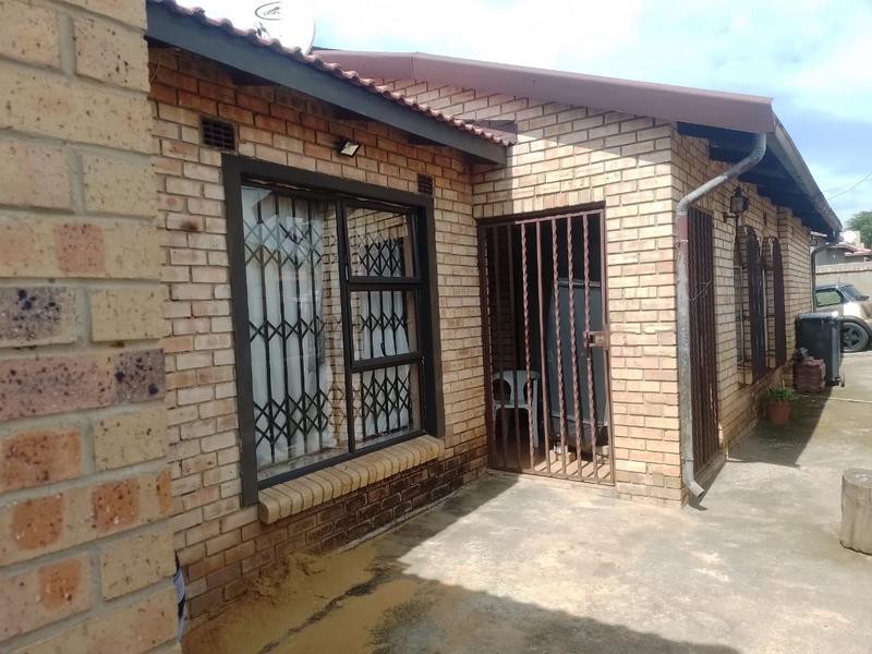 2 Bedroom Property for Sale in Devland Gauteng