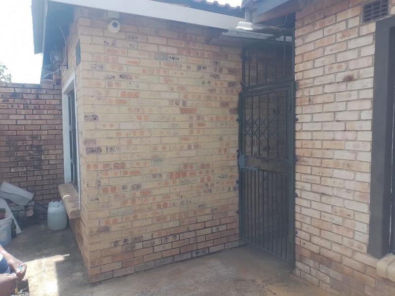 2 Bedroom Property for Sale in Devland Gauteng