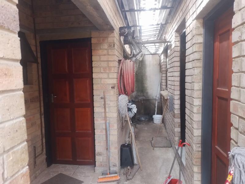 2 Bedroom Property for Sale in Devland Gauteng