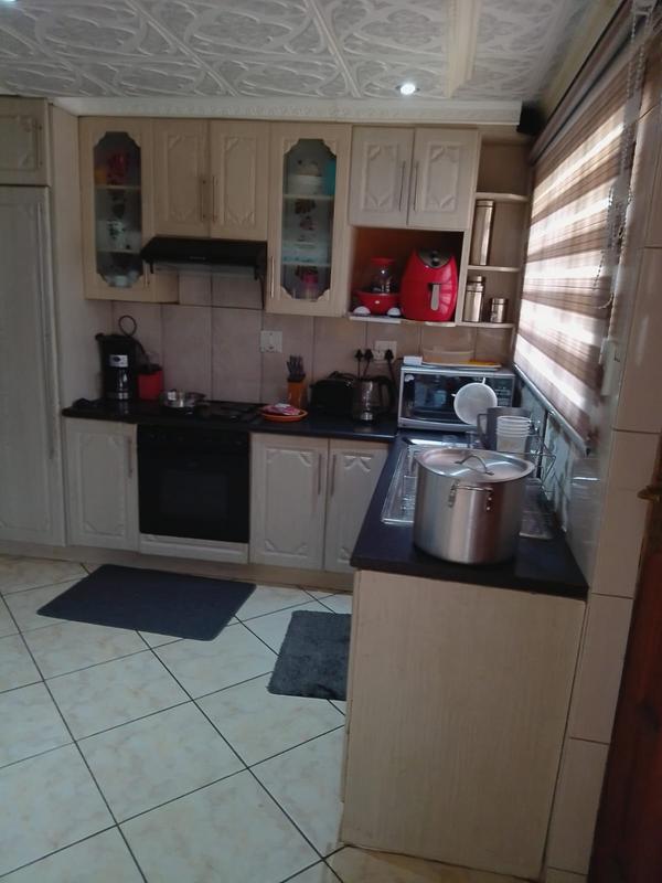 4 Bedroom Property for Sale in Karenpark Gauteng