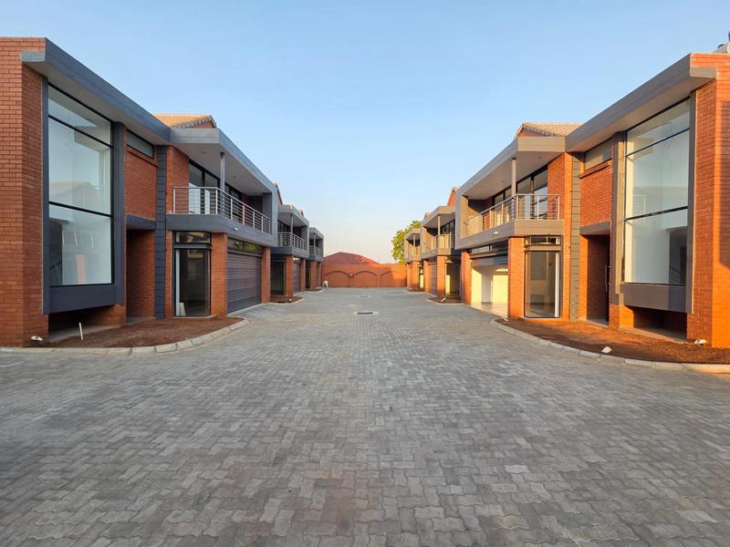 To Let 3 Bedroom Property for Rent in Erasmia Gauteng