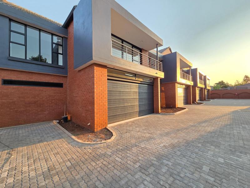 To Let 3 Bedroom Property for Rent in Erasmia Gauteng
