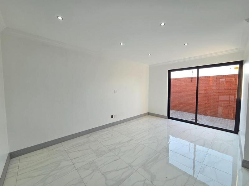 To Let 3 Bedroom Property for Rent in Erasmia Gauteng