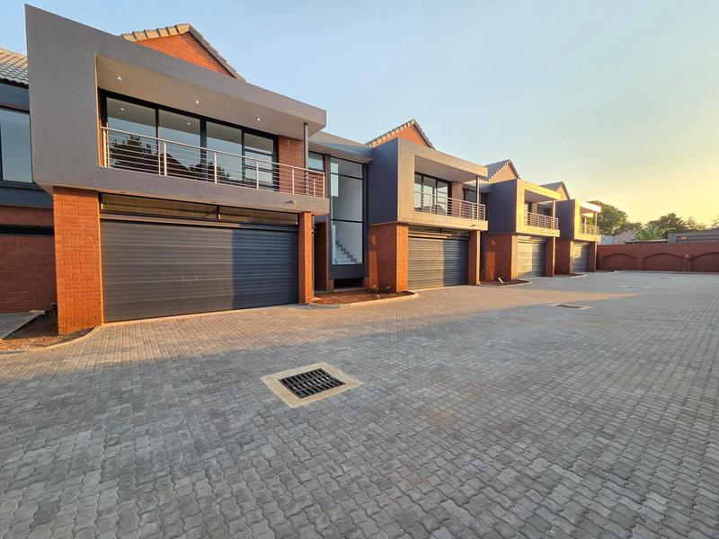 To Let 3 Bedroom Property for Rent in Erasmia Gauteng
