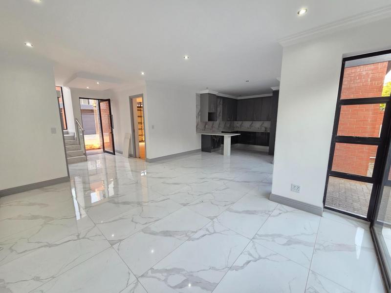 To Let 3 Bedroom Property for Rent in Erasmia Gauteng