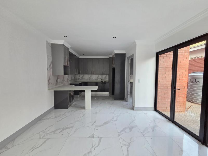 To Let 3 Bedroom Property for Rent in Erasmia Gauteng