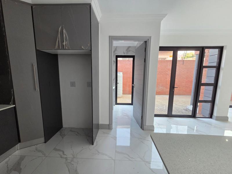 To Let 3 Bedroom Property for Rent in Erasmia Gauteng