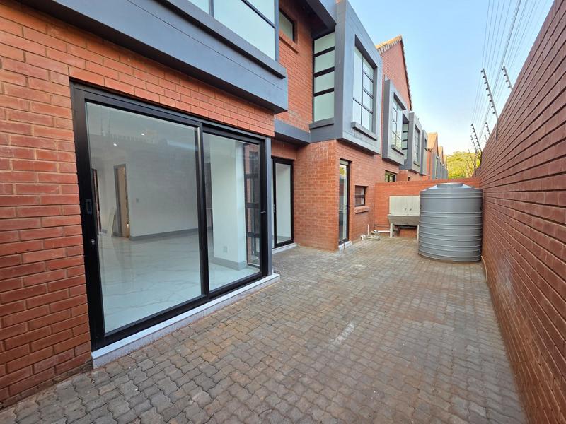 To Let 3 Bedroom Property for Rent in Erasmia Gauteng