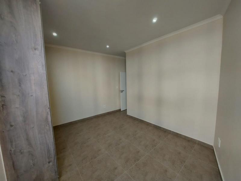 To Let 2 Bedroom Property for Rent in Raslouw Gauteng