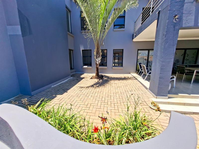 5 Bedroom Property for Sale in Eldoraigne Gauteng