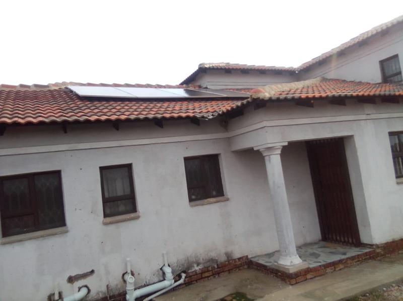4 Bedroom Property for Sale in Vaaloewer Gauteng