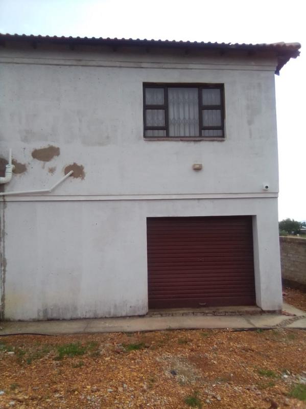 4 Bedroom Property for Sale in Vaaloewer Gauteng