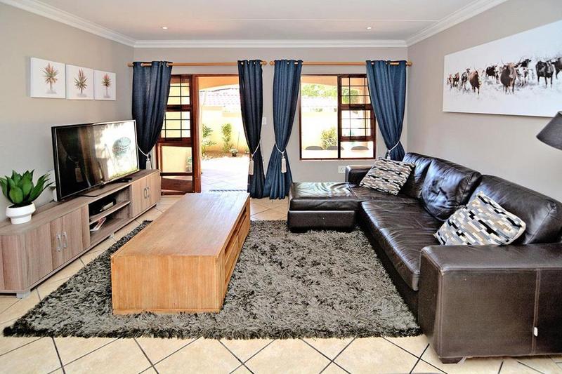 2 Bedroom Property for Sale in Bryanston Gauteng