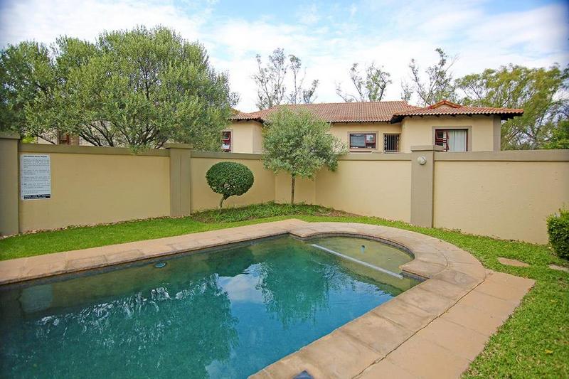2 Bedroom Property for Sale in Bryanston Gauteng