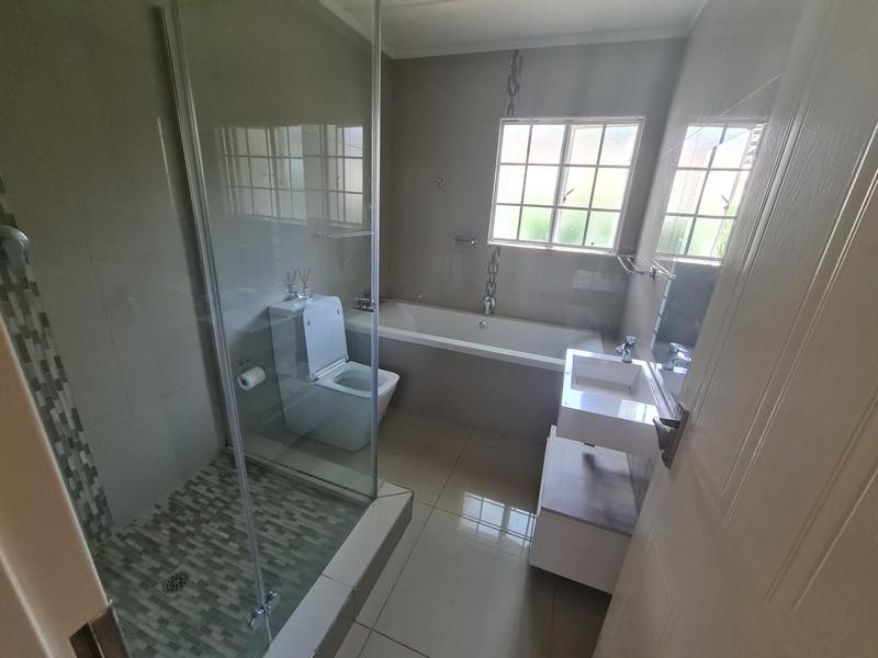 2 Bedroom Property for Sale in Morningside Gauteng