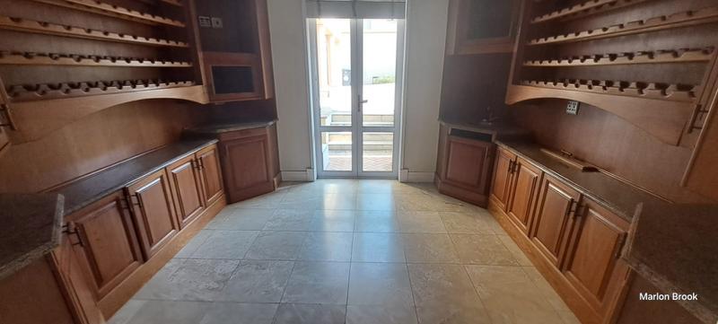 To Let 5 Bedroom Property for Rent in Sandhurst Gauteng