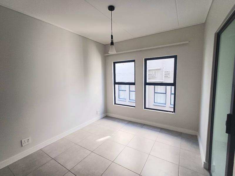 To Let 2 Bedroom Property for Rent in Waterfall Gauteng