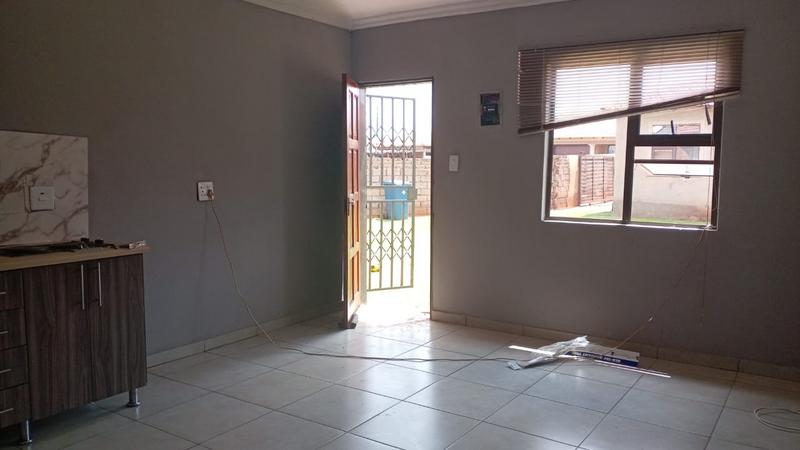 To Let 1 Bedroom Property for Rent in Dawn Park Gauteng