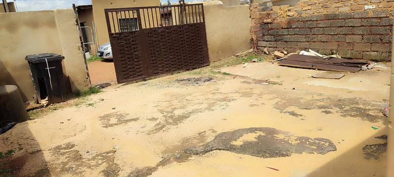 3 Bedroom Property for Sale in Rondebult Gauteng