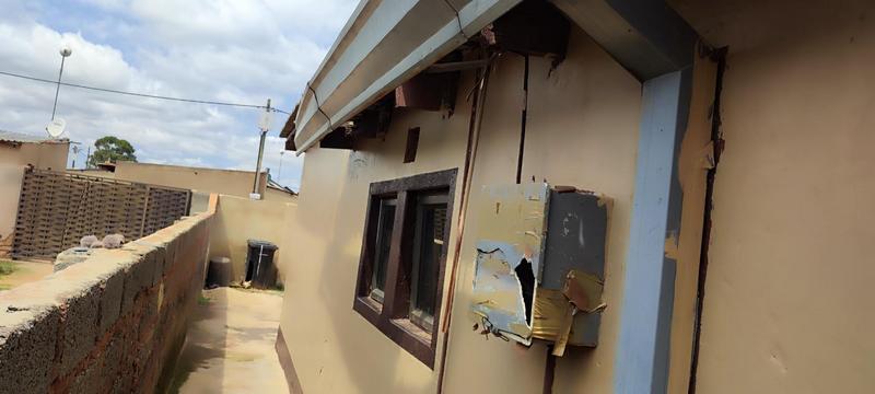 3 Bedroom Property for Sale in Rondebult Gauteng