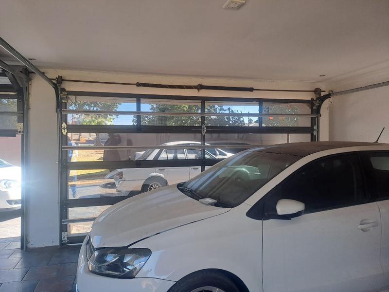 4 Bedroom Property for Sale in Brackenhurst Gauteng