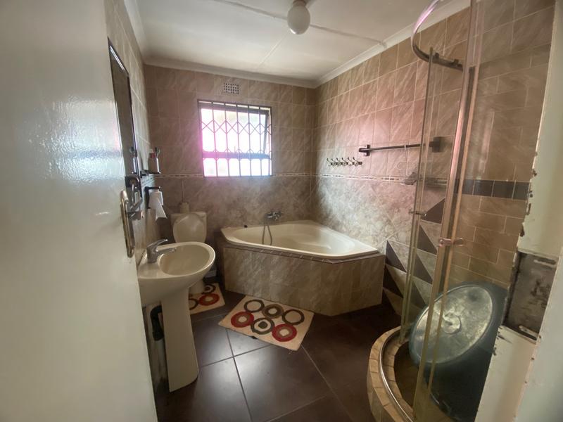 3 Bedroom Property for Sale in Vosloorus Ext 2 Gauteng