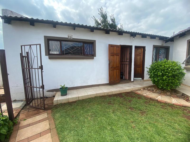 3 Bedroom Property for Sale in Vosloorus Ext 2 Gauteng