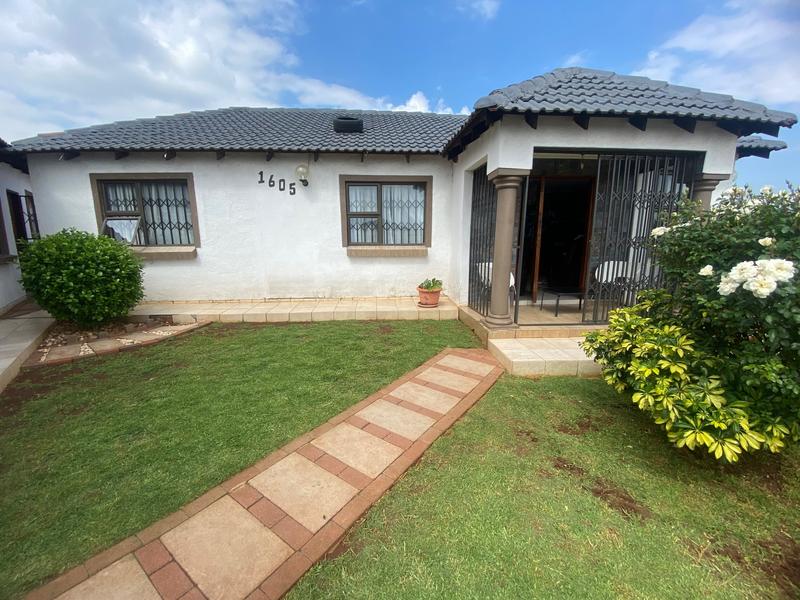 3 Bedroom Property for Sale in Vosloorus Ext 2 Gauteng