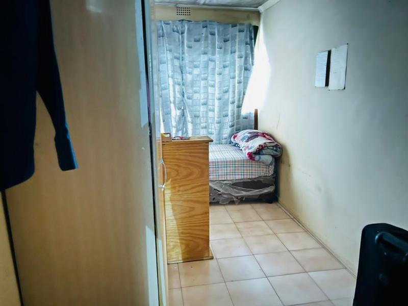 6 Bedroom Property for Sale in Brixton Gauteng