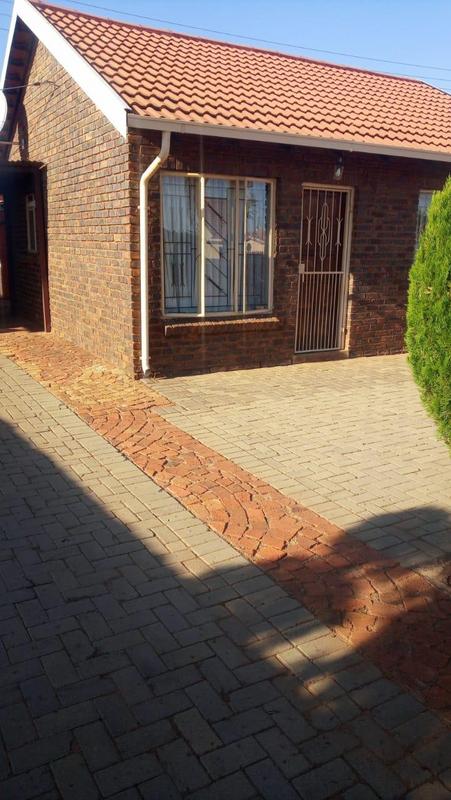 To Let 2 Bedroom Property for Rent in Ga-Rankuwa Gauteng