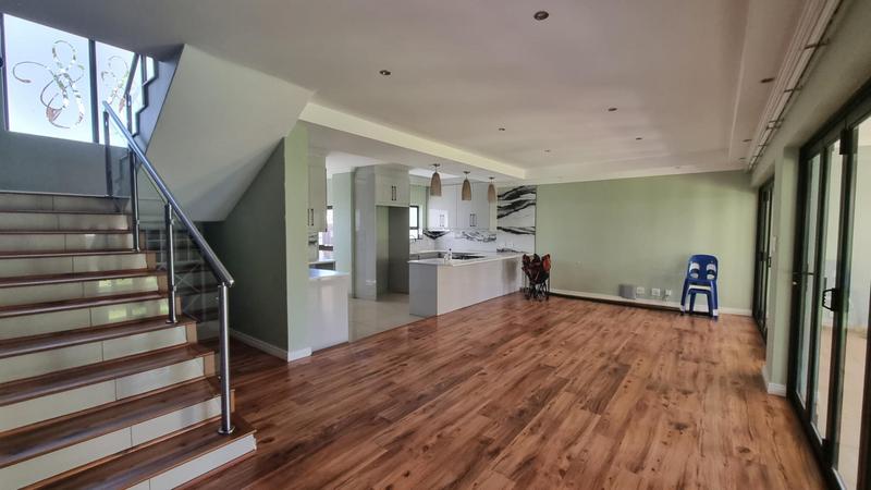 To Let 4 Bedroom Property for Rent in Midfield Estate Gauteng