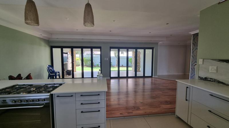 To Let 4 Bedroom Property for Rent in Midfield Estate Gauteng