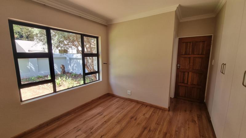 To Let 4 Bedroom Property for Rent in Midfield Estate Gauteng
