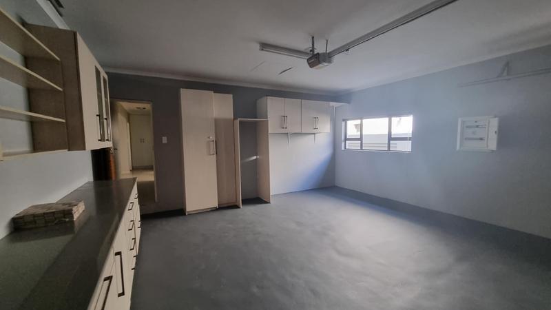 To Let 4 Bedroom Property for Rent in Midfield Estate Gauteng