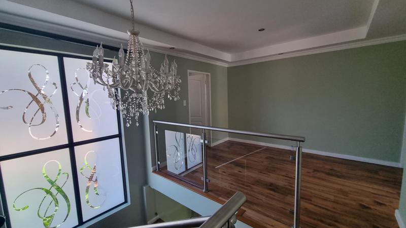 To Let 4 Bedroom Property for Rent in Midfield Estate Gauteng