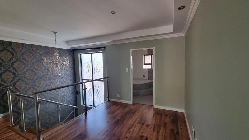 To Let 4 Bedroom Property for Rent in Midfield Estate Gauteng