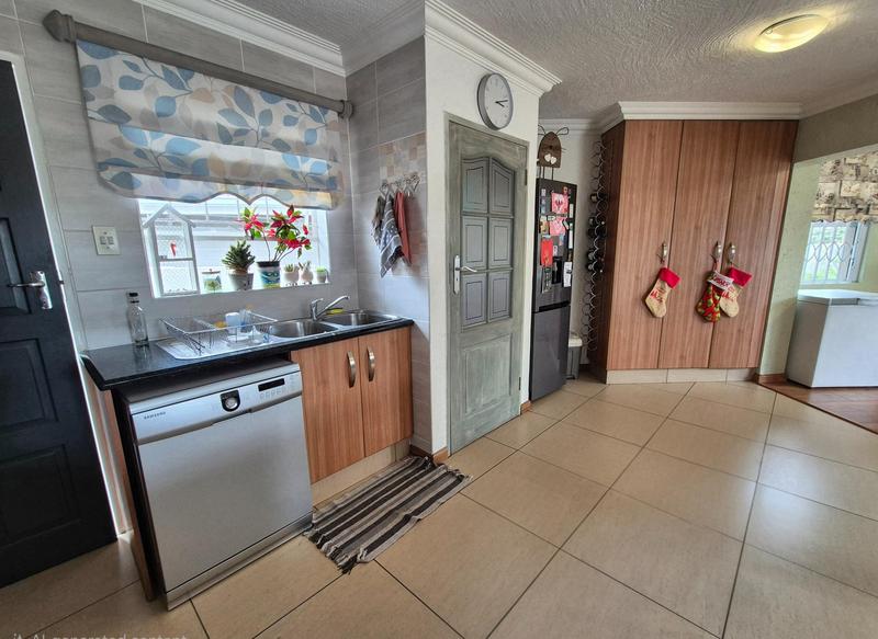 3 Bedroom Property for Sale in Beyers Park Gauteng