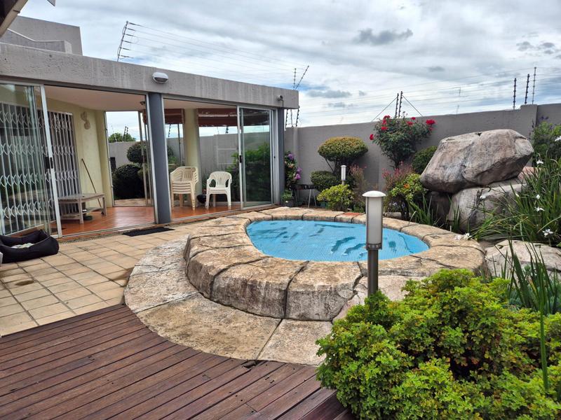 3 Bedroom Property for Sale in Beyers Park Gauteng