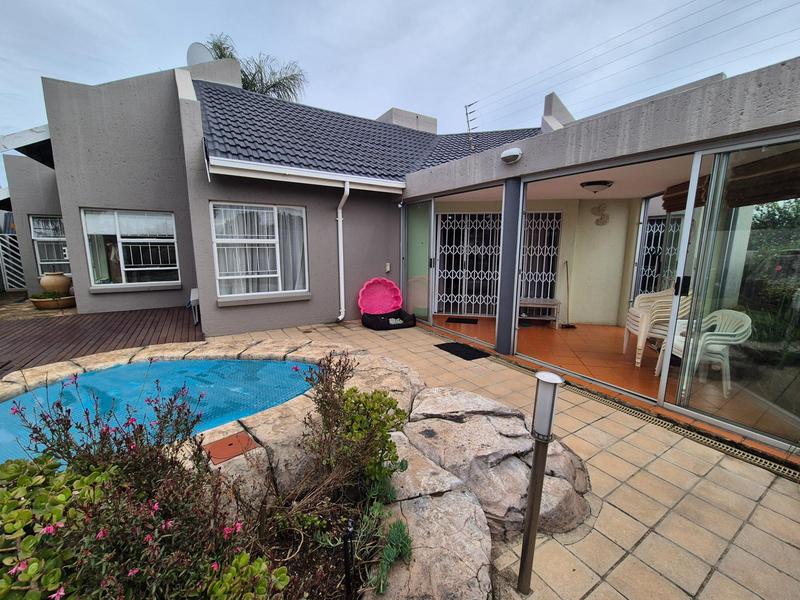 3 Bedroom Property for Sale in Beyers Park Gauteng
