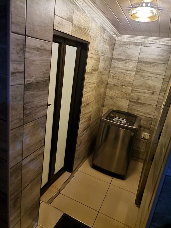 To Let 2 Bedroom Property for Rent in Zola Gauteng