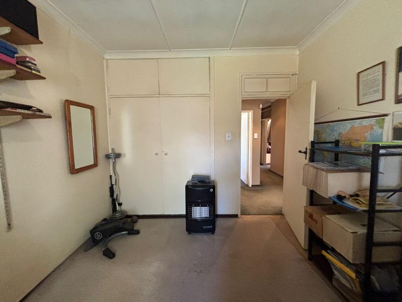 4 Bedroom Property for Sale in Florida Park Gauteng