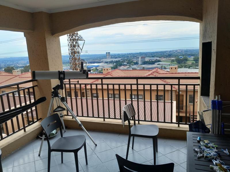 To Let 3 Bedroom Property for Rent in Sunnyrock Gauteng