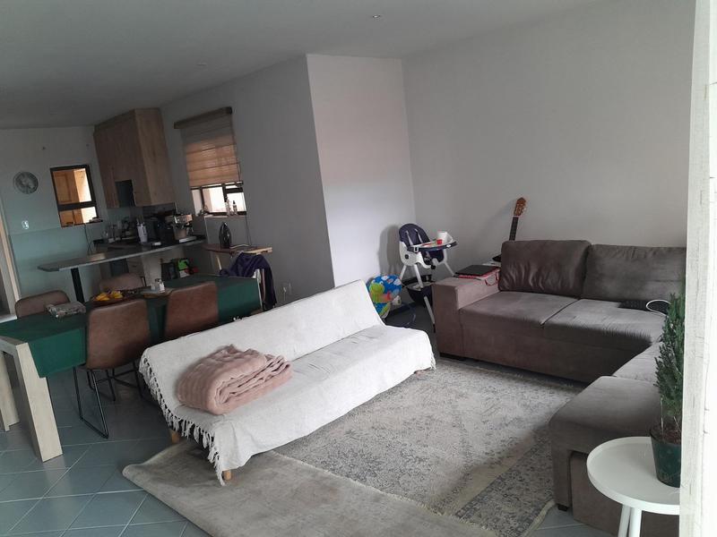 To Let 3 Bedroom Property for Rent in Sunnyrock Gauteng